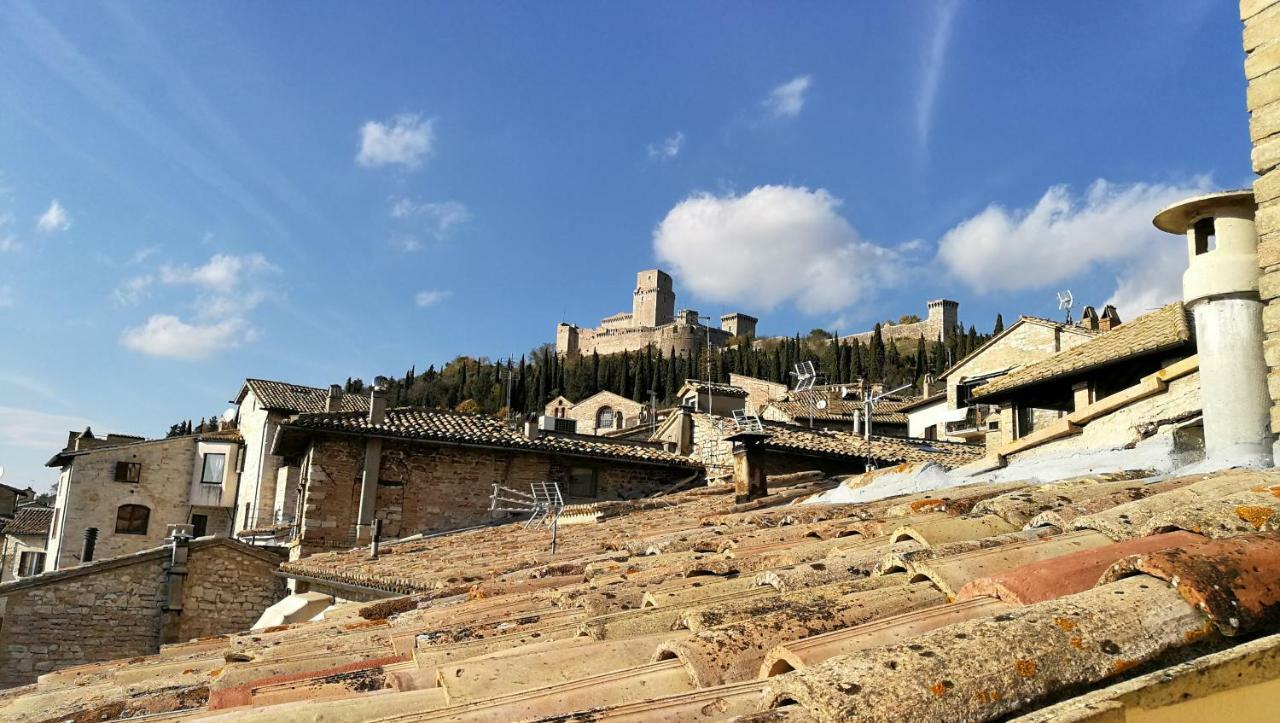 Palazzo Calocci Appartamenti In Assisi Exterior photo